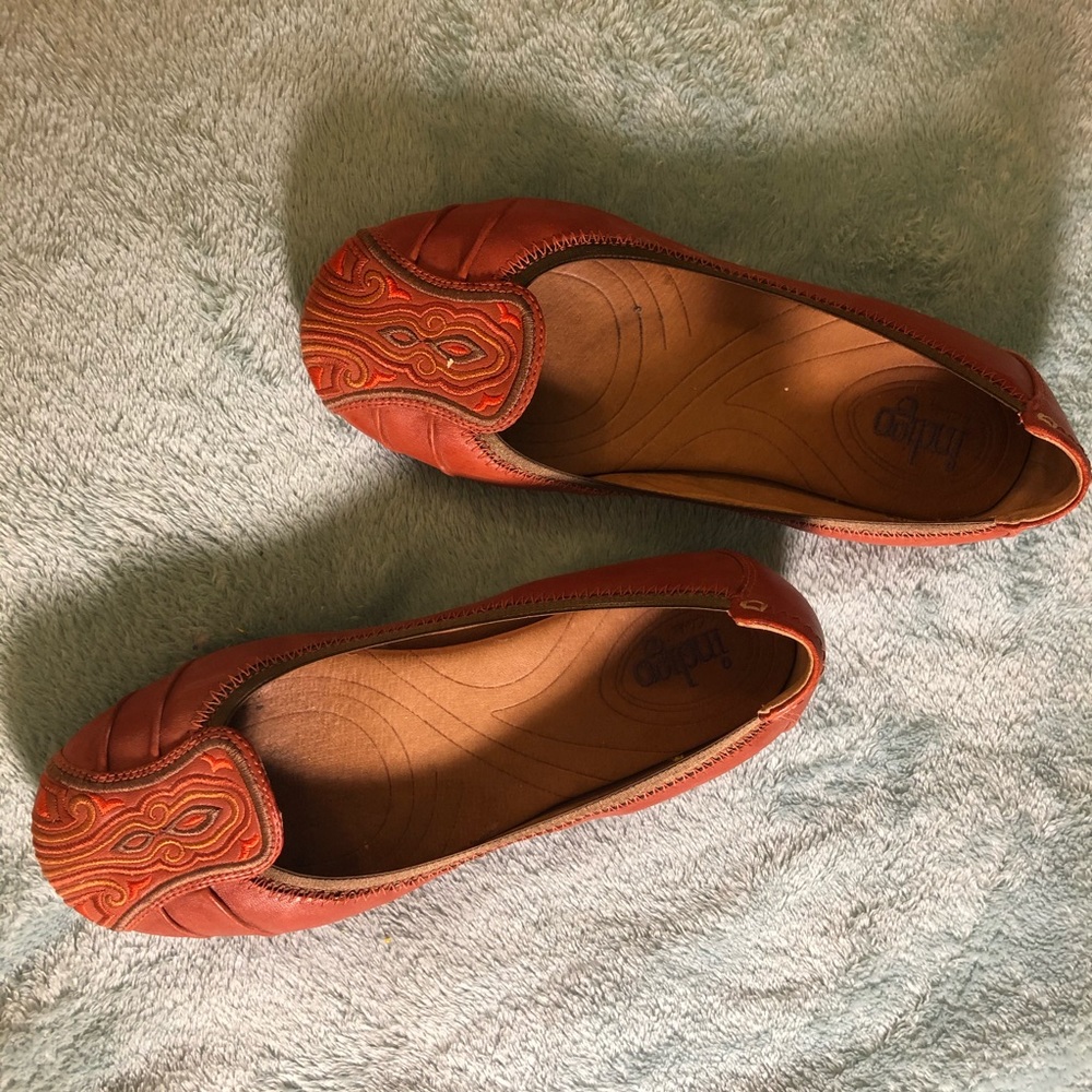 Red Ballet Flats